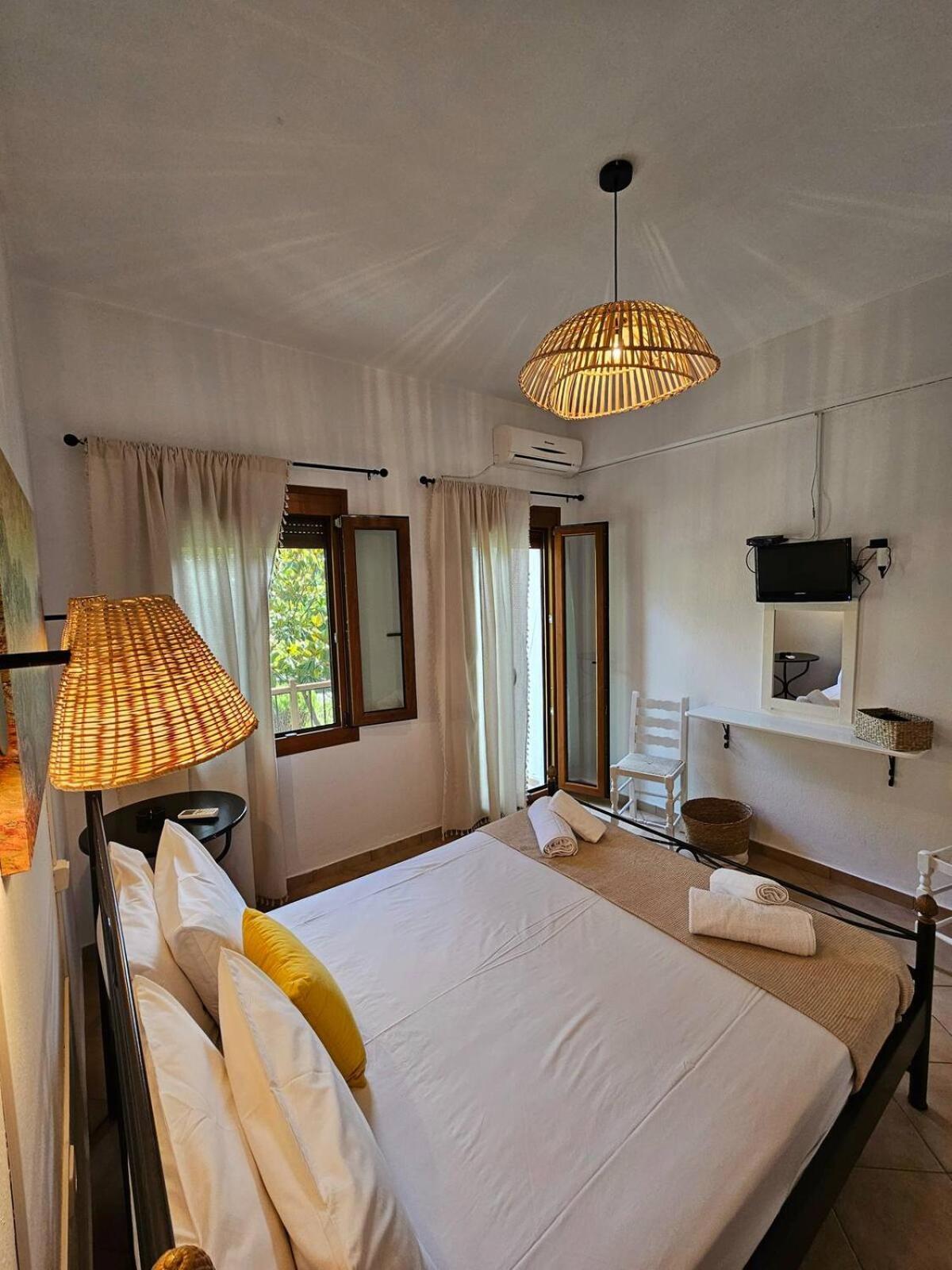 Aparthotel The Pine Trees Agnontas Exterior foto