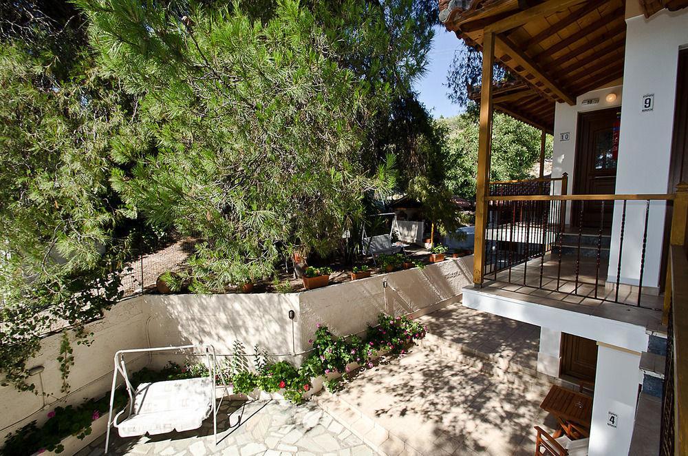 Aparthotel The Pine Trees Agnontas Exterior foto