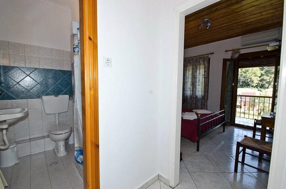 Aparthotel The Pine Trees Agnontas Exterior foto