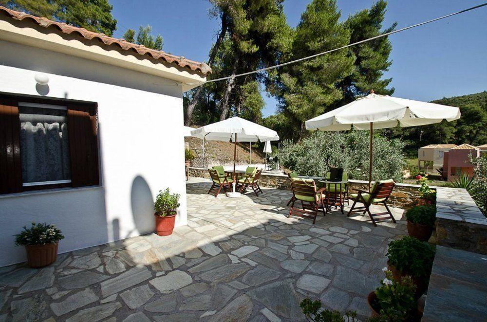 Aparthotel The Pine Trees Agnontas Exterior foto